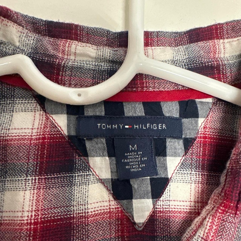 Tommy Hilfiger Quarter Button-up - Picture 3 of 4